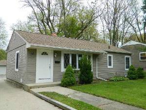 $99,900
Mundelein 3BR 1.5BA, New from top to bottom!