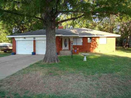 $99,900
Oklahoma City 3BR 2BA, Living room opens to Kitchen and