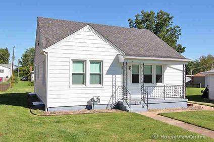 $99,900
Sainte Genevieve 3BR 2BA, Lots of possibilities with this
