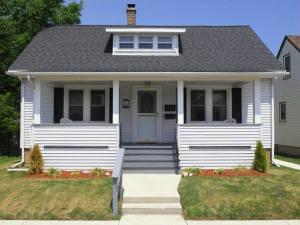$99,900
Single-Family Real Estate in Sheboygan WI