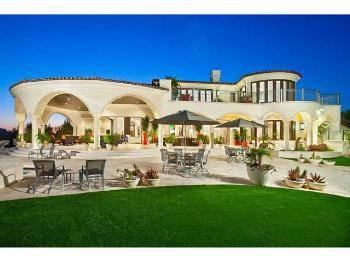 $9,960,000
Rancho Santa Fe 6BR 9BA, Designed to capture the natural