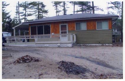 Beautiful cottage for your retirement, summer camp or vacation in the wasaga bea