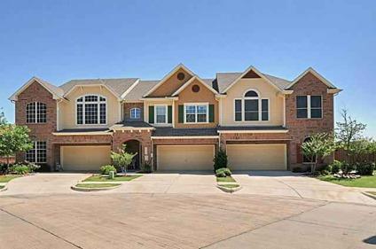 Condo/Townhome, Traditional - Irving, TX