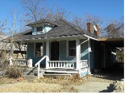 Cute Bungalow, easy rehab, or dont rehab and turn it into a lease option fixer u