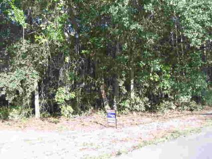 Glennville, Lot located in Lakeview Estates.