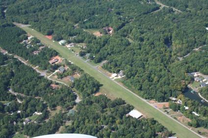 Residential Airpark-Fly-In Community Lots For Sale Lake Norman - NC