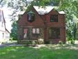 1035 Helmsdale Rd Cleveland Heights, OH 44112