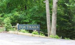 Want privacy, green space and still be in North Asheville? Take a look at this 2.18 acre lot. It does not have mountain views bu does have convenient pivacy. You can build your dream home in North Asheville and be only 10 minutes to the Fresh Market,