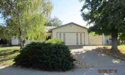 Great3 bedroom 2 bathrooms home with nearly 1300 sq-ft of living area. Marguerite Crespillo has this 3 bedrooms / 2 bathroom property available at 6464 Villa Drive in Sacramento, CA for $100000.00. Please call (916) 517-6840 to arrange a viewing.Listing