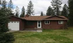 Back on market 1 bathrooms home with connected garage on almost two acres. Rain Silverhawk is showing 1684 Bayview Road in Careywood, ID which has 3 bedrooms / 1 bathroom and is available for $101000.00. Call us at (208) 610-0011 to arrange a