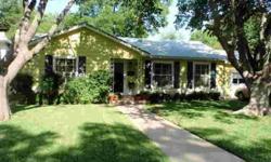Adorable Highland home. Spacious and clean. Oversized bedrooms. Beautiful established neighborhood. Private and secure backyard. Near McMurry University.
Listing originally posted at http