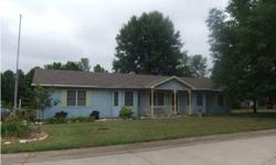 Private setting with only three homes on the street.
Jan Kemp has this 3 bedrooms / 2 bathroom property available at 121 Kirk Drive in EVANSVILLE, IN for $104900.00. Please call (812) 480-4324 to arrange a viewing.
Listing originally posted at http