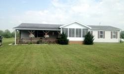 3 bedroom, 2 bath house sitting on 5 country acres located just outside Bladensburg, Ohio. 18 minutes from Mount Vernon and 25 minutes from Newark. East Knox school district. the house has a large living room area, dining room, open kitchen with lots of