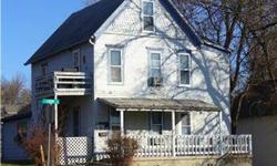 Charming triplex in old town historic Liberty. Covered front porch, stained glass, brand new carpet. Quiet neighborhood near William Jewell College. Walk to the town square, the college, retail shops, and restaurants. Fully rented. Available by itself or