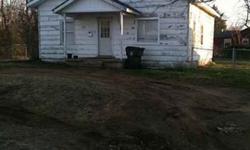 2bdrm, 1 bth home. Near Okmulgee Middle School. Good buy for investor or starter home.
Listing originally posted at http