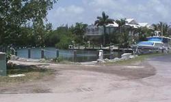 Double lot bay front building parcel with approximately 250 feet of frontage! Near the Card Sound Golf Course. Dockage is included.
Listing originally posted at http