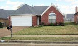 Meticulously maintained 3BR/2BA home featuring brand new carpet, new int paint, split bedroom plan, luxury master bath w/ whirlpool tub & separate shower! Exterior was painted w/in 2011! County Taxes Only/Convenient Location. HURRY!!
Listing originally