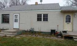 Nice Investment property or a starter home with 2 bedrooms and 1 bath.Listing originally posted at http