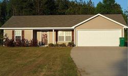 This is a gently used 3 bedroom, 2 bath home in Wenwood Subdivision, Tuscaloosa County, Alabama. Wenwood Subdivision is a wonderful family oriented neighborhood and is conveniently less than a mile from Walker Elementary, Northside Middle School and