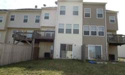 Large 3 bedroom 3.5 bath townhouse, with extended bump outs, conveniently located in The Gallery Subdivision. Home features 1 car garage, and deck.
Listing originally posted at http