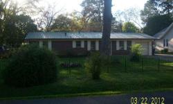 Great starter home in West Monroe. Quiet neighborhood, metal roof with new appliances, fenced in backyard with separate 50 x 50 fenced area for dogs,nice shop on slab in back. Must see to believe.
Listing originally posted at http