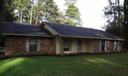 MARIANNA, FL REAL ESTATE FOR SALE IN JACKSON COUNTY. CALL REALTOR DEBBIE RONEY SMITH FOR MORE INFO OR TO ARRANGE A SHOWING 850.209.8039 OR EMAIL DIRECT debbieroneysmith@embarqmail.com Brick home close to I-10. Would be a great home for first time
