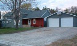 Country home located in the Town of Winchester offering easy access to Hwys 41 & 45. Barn included. Property can also be purchased w/5acres for 159,900 New roof & sheathing on house. Freshly painted interior & exterior. Appliances & washer & dryer