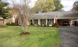 STATELY 4 BEDROOMS W/2BATHS! LOTS OF SPACE, UNBELIEVEABLE PRICE, 17X18 SCREENED PORCH, NICE 12X14 SUNRM W/10'CEILING. SEPARATE LR & DINING RM, DEN W/FIREPLACE, EAT-IN KITCHEN, DOUBLE CARPORT, FENCED YARD
Listing originally posted at http