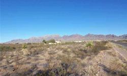 4.8 acres of prime residential real estate in Las Cruces, NM with excellent mountain views, easy access to road frontage and located just minutes from NMSU. Just a hop, skip and jump up Soledad Canyon Rd, this lot sits between beautifully finished luxury