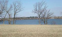 105 of beautiful lake frontage on lake yankton, a premier fishing lake in the area. 9 hole golf course across the road, city park, beach and boat landing just to the west. the lots in this development have curb and gutter, water and sewer, electric, and