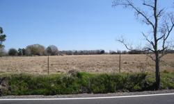 24.26 acres of land with good drainage by Church Point, Louisiana. The property is located at the intersection of 1108/Pitreville Hwy and 95/Britany Hwy. Water, gas and electric accessible. 623-217-2303 or text