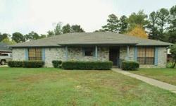 Tisd brick home near northridge country club. Located on a cul-de-sac in a peaceful neighborhood. Landon Huffer is showing this 3 bedrooms / 2 bathroom property in Texarkana, TX. Call (903) 701-8012 to arrange a viewing. Listing originally posted at http