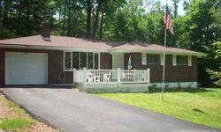 RANCH HOME IN LOVELY POCONO FARMS COUNTRY CLUB. 3BDS, 1.5BTHS, SUNROOM, GARAGE & FULL BASEMENT. CENTURY 21 SELECT GROUP 800-278-2177 OR (click to respond)
Brokered And Advertised By