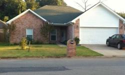 Email to come see it today!! All reasonable offers will be considered. Owners MUST sell!!Only 10 minutes from Benton or Bryant Walmart!! Great open floor plan. Vaulted ceiling in the living room and tray ceiling in master. Tile in wet areas and laminate