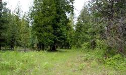 469 feet of frontage on 14 acres. This property can be accessed off (county maintained) Oregon Road. The property has a mixture of mature trees with a gentle slope to the water's edge. There are several excellent building sites with great views. Don't