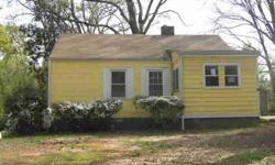 CUTE & COZY- 3 BEDROOM, 1 BATH. PERFECT FOR INVESTOR. FENCED, LEVEL LOT. LOCATED IN QUIET AREA. THIS IS A FANNIE MAE HOMEPATH PROPERTY.
Listing originally posted at http