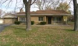 BRICK RANCH WITH REFINISHED HARDWOOD FLOORS IN LR, HALL AND 2 BEDROOMS. EAT-IN KITCHEN. 1ST FLOOR FAMILY ROOM WITH FIREPLACE AND SGD TO REAR PATIO AND REAR YARD. 6X5 LAUNDRY ROOM. GREAT LOCATION - CLOSE TO SHOPPING, RESTAURANTS, AND EXPRESSWAYS. SHORT