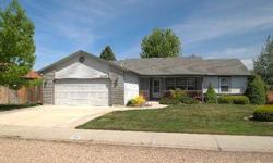 Perfect floor plan, perfect house, and lots of open area. This home is close to central Nampa and easy to get to downtown or the freeway. This home has been taken care of and is in good condition. Good curb appeal, Great floor plan with lots of open