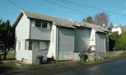 Great location recent remodel on these spacious units, good rental history. Close to library, port, schools, Coast Guard station & fishing; so a great place for rental/income property or live in one side and have your tenant pay most of your mortgage.