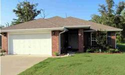 Great 4 sides brick home with 4 bedroom 2 bath home in Calera. The LARGE greatroom is opento the kitchen for family time or entertaining. There is a dining room as well as a eat in kitchen. The kitchen has lots of cabinets space a beautiful backsplash.