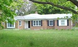Brick ranch. Walking distance to MSU. 3-4 bedrooms. Move-in condition. 2 fireplaces, hardwood floors, finished lower level and 2 car garage.
Listing originally posted at http