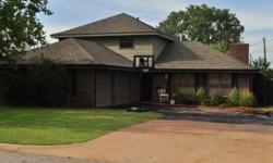 Great 4 bedroom, 2.5 bath home on nearly 1/3 acre! Living Room--Tile floors & wood burning fireplace. Family Room--Wood flooring & wired for surround sound. Kitchen--Refinished cabinets, huge breakfast bar & pantry. Master--Large enough for a king size