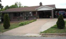 Spacious 3br 2.5 bath home on Spruce st in Berryville.
Listing originally posted at http