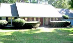 What a bargain! Popular underwood plan, ideal for families, entertaining, work at home, etc. Morton Floch is showing 536 Dixton Drive in Brandon, MS which has 4 bedrooms / 2 bathroom and is available for $152000.00. Call us at (601) 992-5478 to arrange a