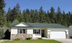 Almost new rancher w/ great room concept and many upgrades in access controlled community.
Five Star Spokane Group has this 3 bedrooms / 2 bathroom property available at 6012 N Vantage Lane in Spokane, WA for $153000.00. Please call (509) 323-5555 to
