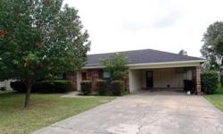 Wow! Three bedrooms-2 baths and lots of great amenities. Two living areas and a large master bedroom are other pluses. Come see this home in great location.
Listing originally posted at http