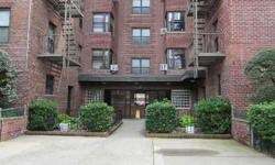Spacious 2 Bedroom On 5th Floor. Close To Schools, Park, Transportation And Shopping.
Listing originally posted at http