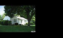3 Bedroom Ranch in Carlisle SD. Close to Interstate 81 and downtown. Nice lot with mature trees. Circular drive.
Listing originally posted at http