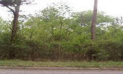 Very buildable double lot. DOUBLE LOT HAS ALREAY BEEN CONSOLIDATED!! READY TO BUILD ON. Located on a quite cul-de-dac.