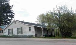 Great investment opportunity. Right on Main street,one block from down town. This place could be a nightly rental that would a great cash flow. Just needs some TLC. Some plumbing and electrical have been up-dated, large Mechanical room with Laundry
